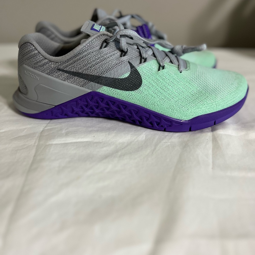 Nike Metcon 3 Women’s Training shoes, size 9
